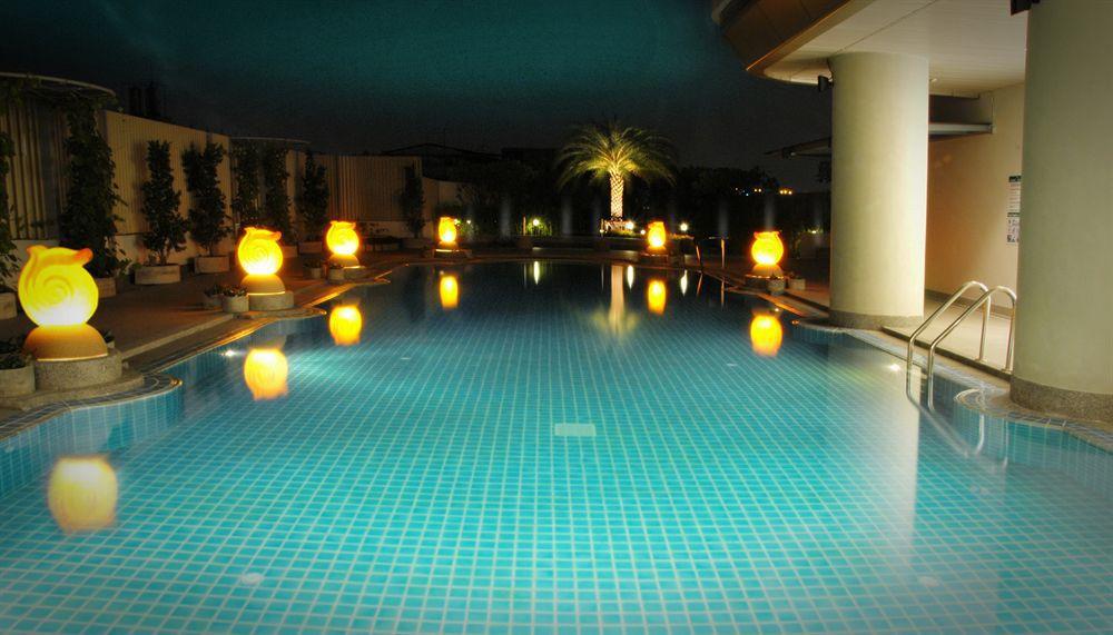 Viva Garden Serviced Residence Banguecoque Exterior foto
